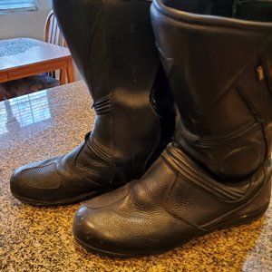DAINESE Fulcrum C2 size 44, 11 GORTEX